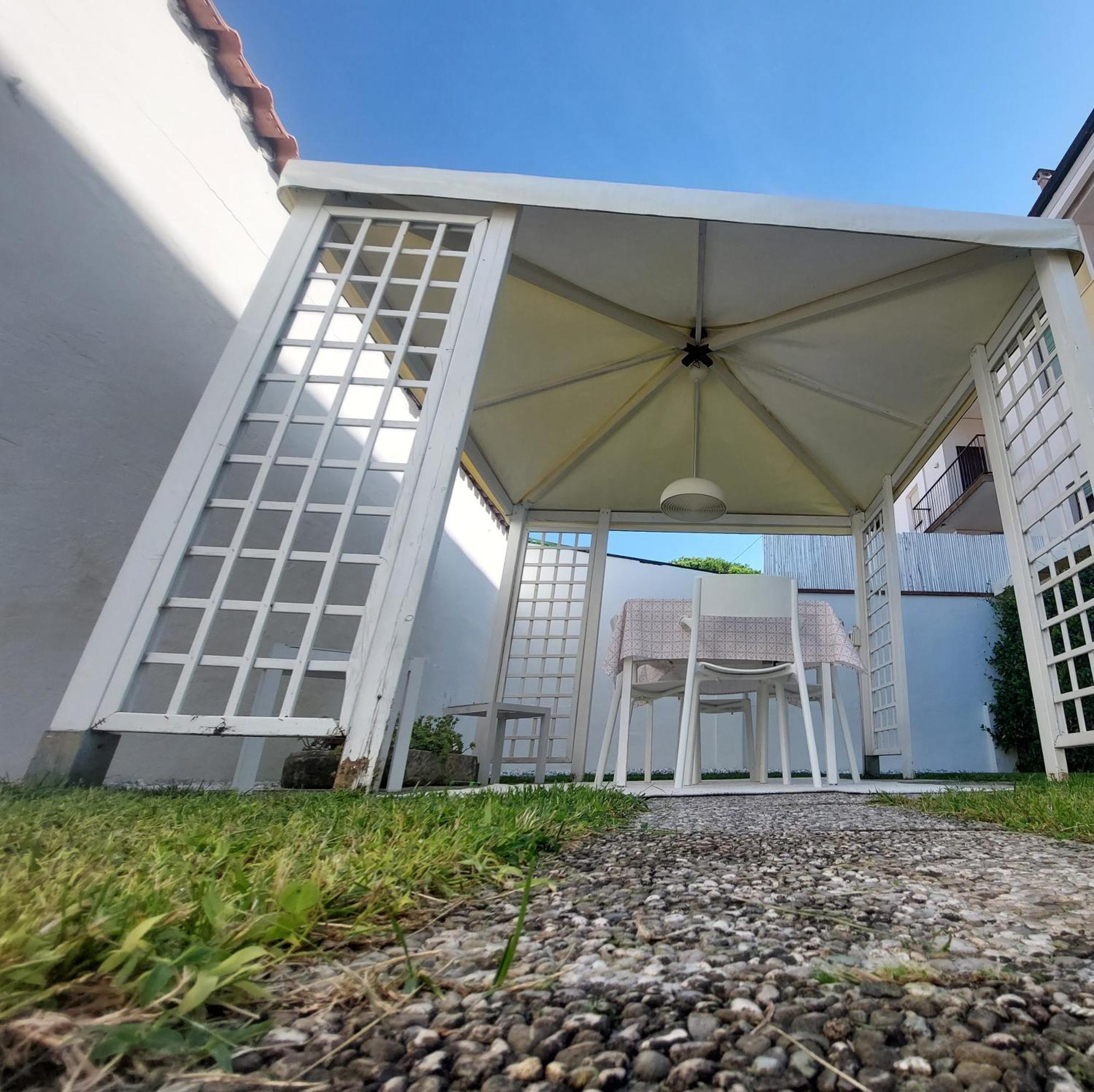 Minzoni94 - Twobedroom+Garden Lido di Camaiore Kültér fotó