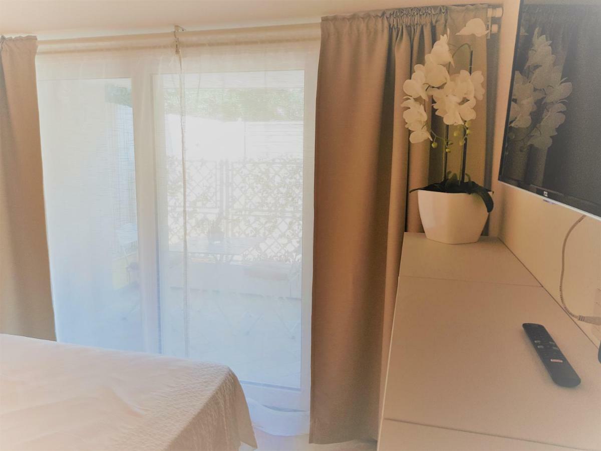 Minzoni94 - Twobedroom+Garden Lido di Camaiore Kültér fotó